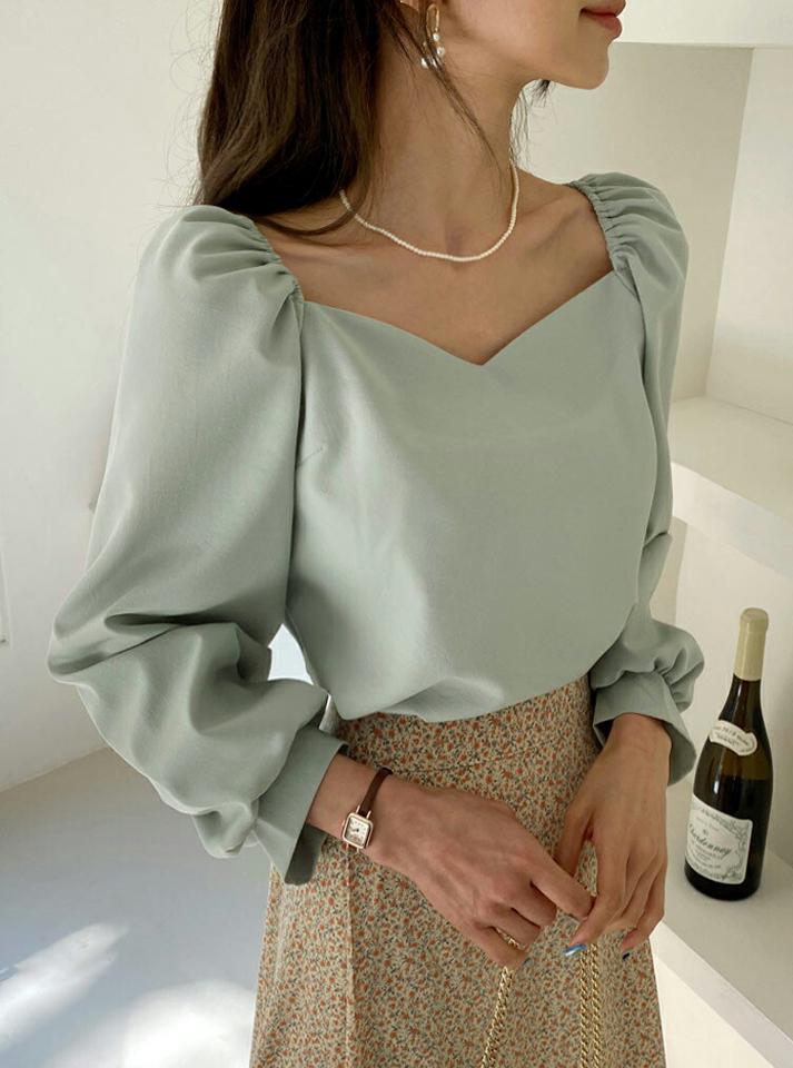 2WAYハートネックブラウス・全5色・t00224 レディース 【bl】韓国ファッション トップス ブラウス 長袖 ハートネック オフショル ラグランスリーブ ギャザー 水色 無地 シンプル カジュアル フェミニン 体型カバー ガーリー 春 秋 冬