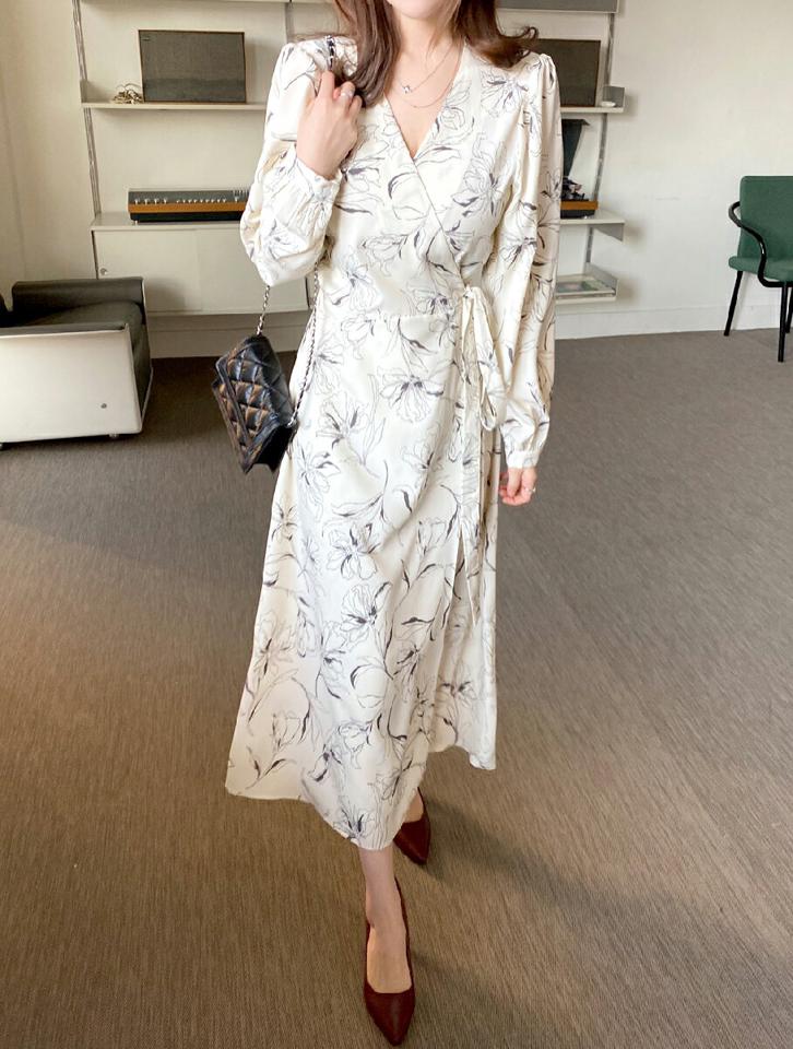 花柄カシュクールワンピース・全3色・t00172 レディース 【ops】韓国ファッション ワンピース ロング ロングワンピース キャミワンピース スクエアネック チェック スリット ロング丈 シンプル 体型カバー フェミニン カジュアル 秋 冬