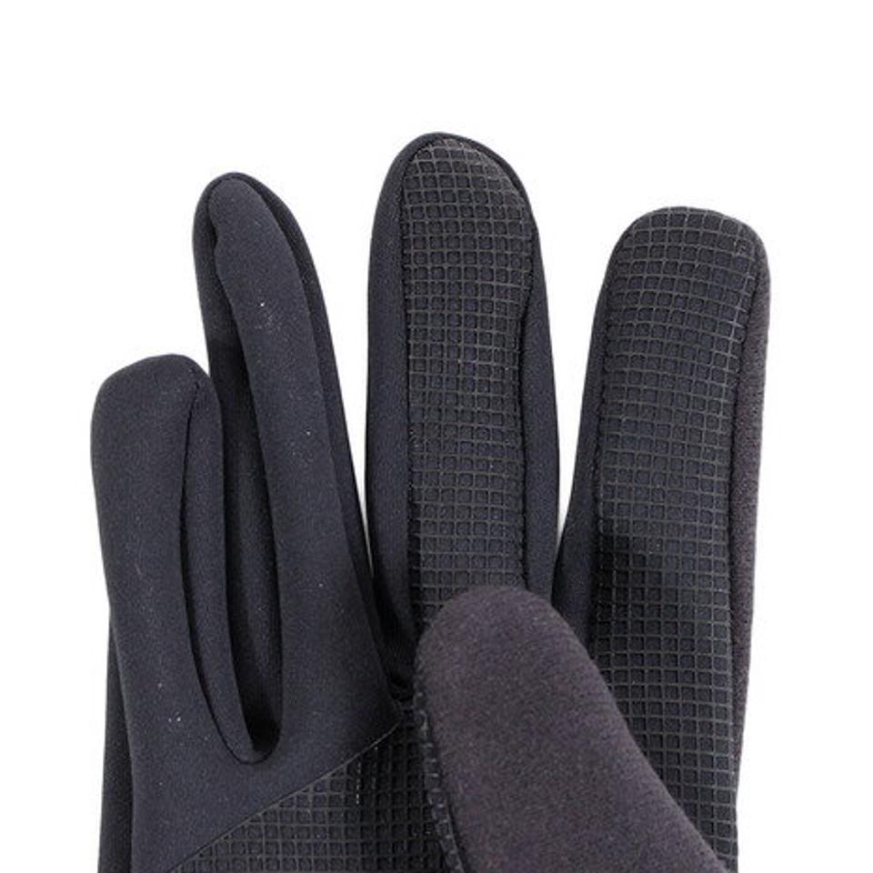 【ランニング対象品購入&エントリーでP10倍!8/19 20:00〜8/28 23:59】アンダーアーマー(UNDER ARMOUR) コールドギア インフラレッド ライナーグローブ 1318571 BLK/BLK/SIL RN (メンズ)