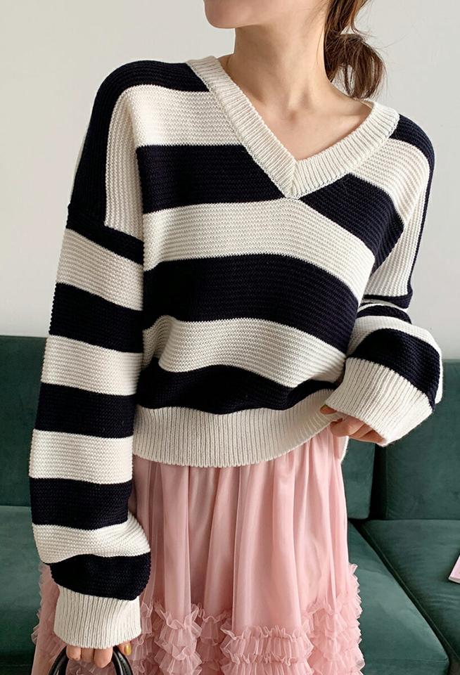 Vネックボーダークロップドニット・全4色・t66668 レディース 【tops】韓国ファッション トップス ニット 大人 長袖 Vネック ボーダー クロップド丈 ルーズ シンプル フェミニン カジュアル デイリー 秋 冬
