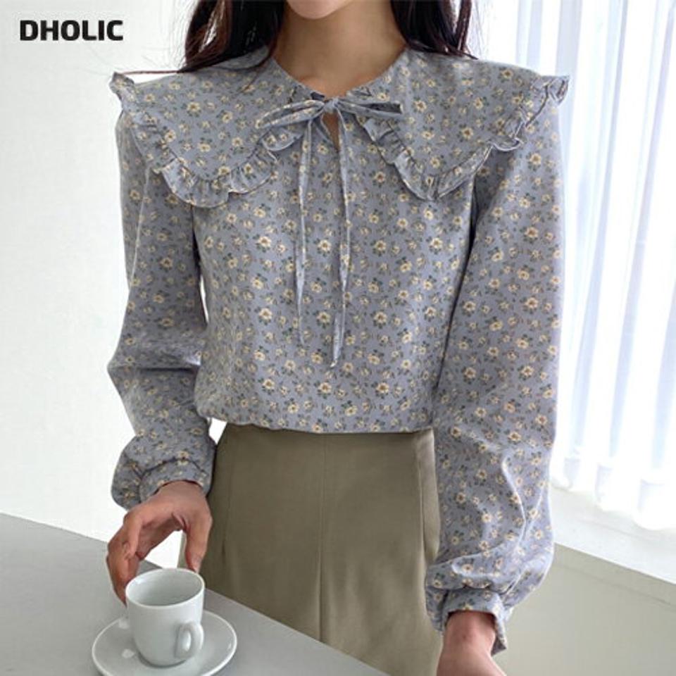 フローラルビッグフリルカラーブラウス・全3色・t02051 レディース 【bl】韓国ファッション トップス ブラウス 長袖 ラウンドネック ビッグフリル 花柄 フラワー フローラル シンプル カジュアル フェミニン 体型カバー ガーリー 春 秋 冬