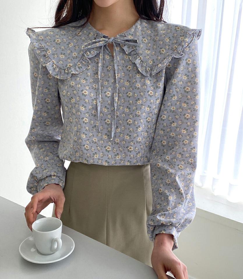 フローラルビッグフリルカラーブラウス・全3色・t02051 レディース 【bl】韓国ファッション トップス ブラウス 長袖 ラウンドネック ビッグフリル 花柄 フラワー フローラル シンプル カジュアル フェミニン 体型カバー ガーリー 春 秋 冬