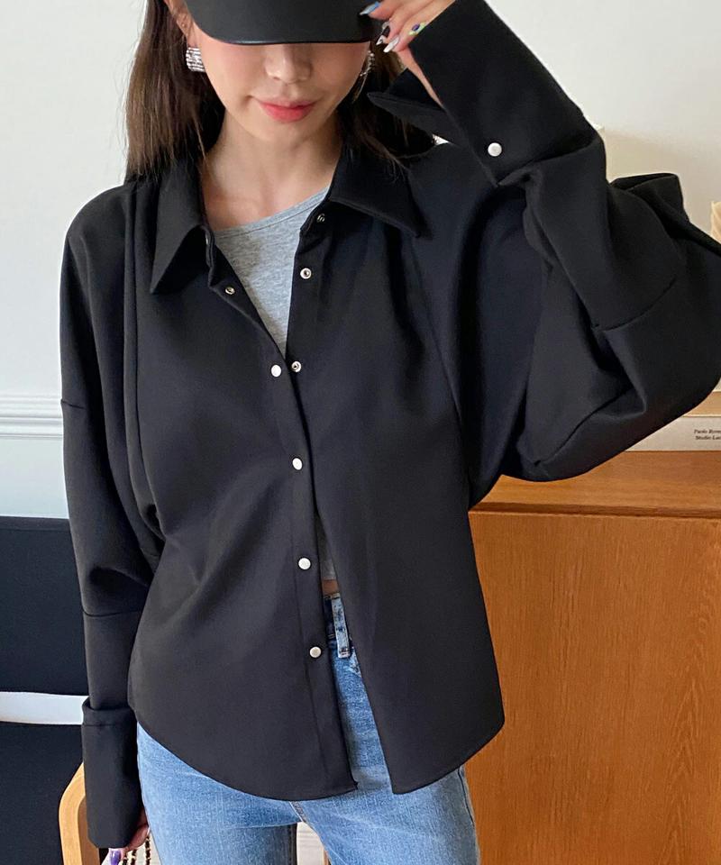 ボリュームスリーブシャツブラウス・全2色・t00142 レディース 【bl】韓国ファッション トップス ブラウス シャツブラウス 長袖 カラーネック スリーブ スリット ボタン 無地 シンプル カジュアル フェミニン ガーリー 春 秋 冬