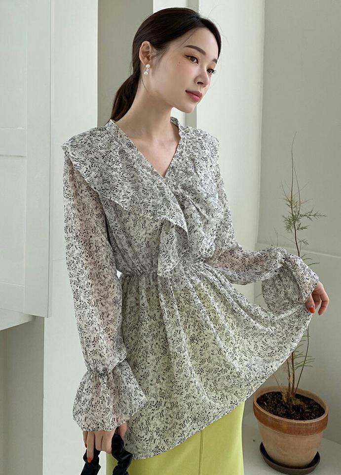 ラッフルプリントブラウス・全2色・b71732 レディース 【bl】トップス ブラウス 長袖 ラッフル プリント 総柄 フェミニン きれいめ 大人 フレア 透け感 春 秋 韓国ファッション ハイホリHIHOLLI