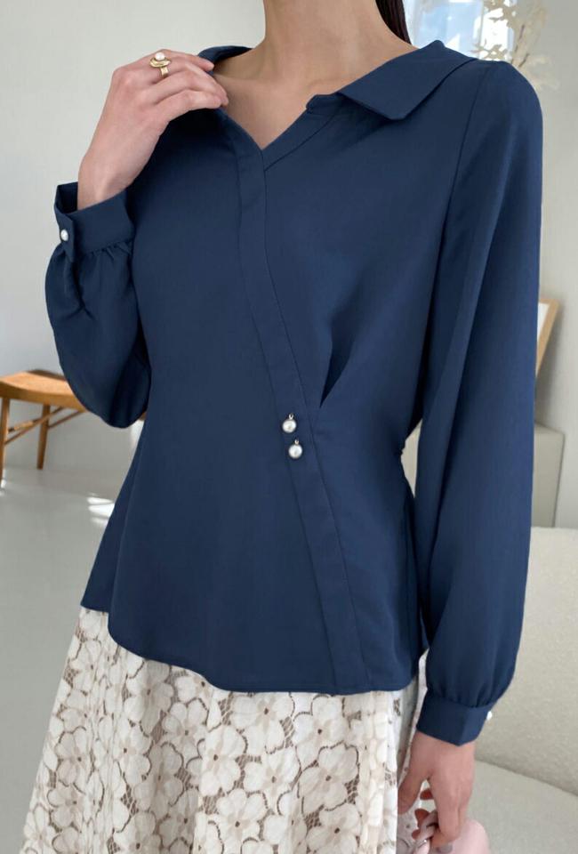 フェイクパールピンタックブラウス・全4色・t71730 レディース 【bl】トップス ブラウス 長袖 タック パール フェミニン 襟コン シンプル ユニーク 大人 スリットネック 春 秋 冬 韓国ファッション ハイホリHIHOLLI