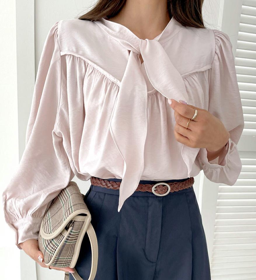 2WAYギャザータイブラウス・全3色・t65400 レディース 【bl】韓国ファッション トップス ブラウス 長袖 バンドカラー リボン スリット ボウタイ ルーズ 無地 シンプル カジュアル フェミニン 体型カバー ガーリー 春 秋 冬