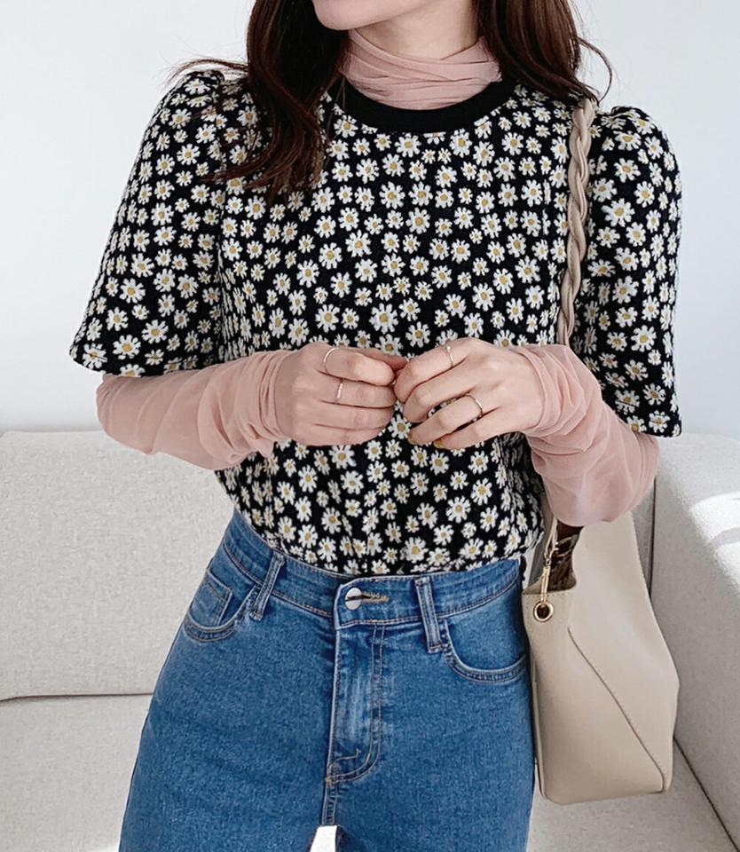フローラルハーフスリーブTシャツ・全2色・t66230 レディース 【tops】韓国ファッション トップス Tシャツ 大人 半袖 ラウンドネック 花柄 フラワー フローラル ハーフスリーブ シンプル 体型カバー 細身 フェミニン カジュアル デイリー 秋 冬