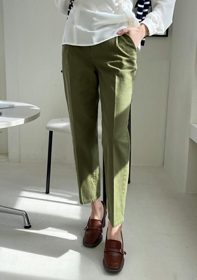 ピンタックストレートパンツ・全3色・t71711 レディース 【pt】パンツ ズボン ロングパンツ ストレート タック 単色 無地 シンプル ベーシック オトン カジュアル ハイウエスト コットン カーキ 春 秋 冬 韓国ファッション ハイホリHIHOLLI