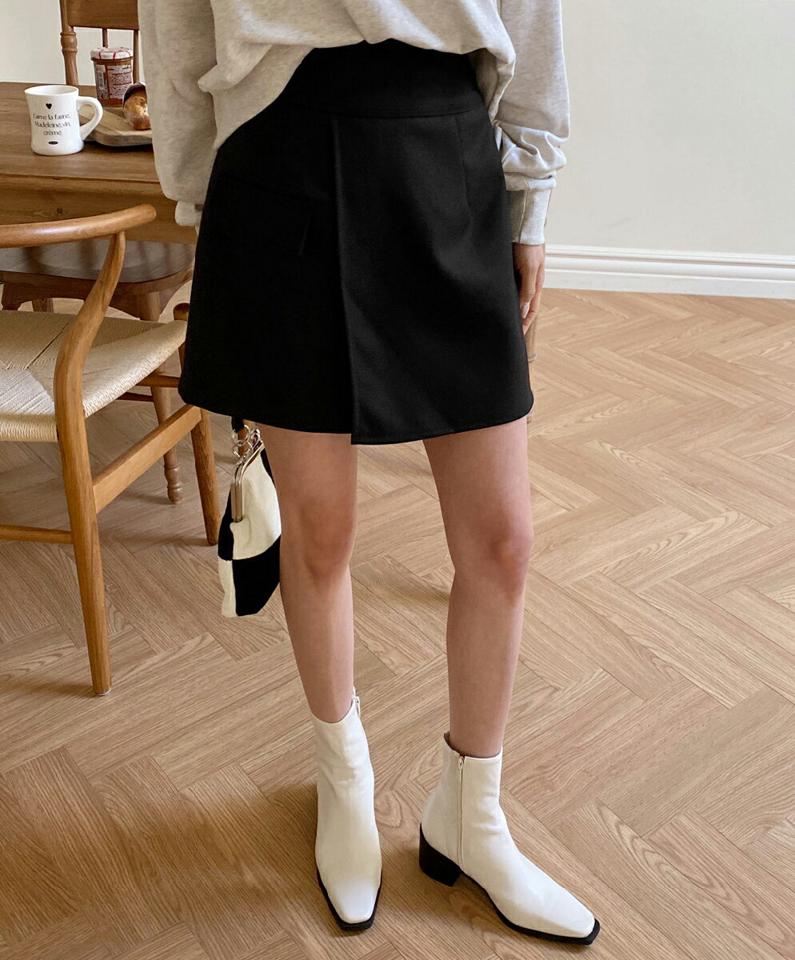 キュロットショートパンツ・全2色・t00143 レディース 【pt】韓国ファッション ボトムス ショート ショートパンツ キュロットパンツ ラップ風 台形 ショート丈 ハイウエスト ワイド 美脚 無地 シンプル 細身 足長 着痩せ 秋 春