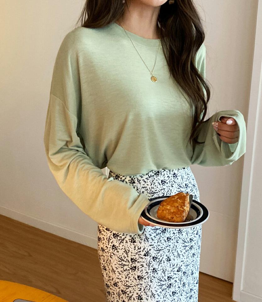 ソフトタッチラウンドTシャツ・全4色・t66542 レディース 【tops】韓国ファッション トップス Tシャツ 大人 長袖 ラウンドネック ソフトタッチ ドロップショルダー 無地 シンプル 体型カバー ルーズ フェミニン カジュアル デイリー 春 秋 冬