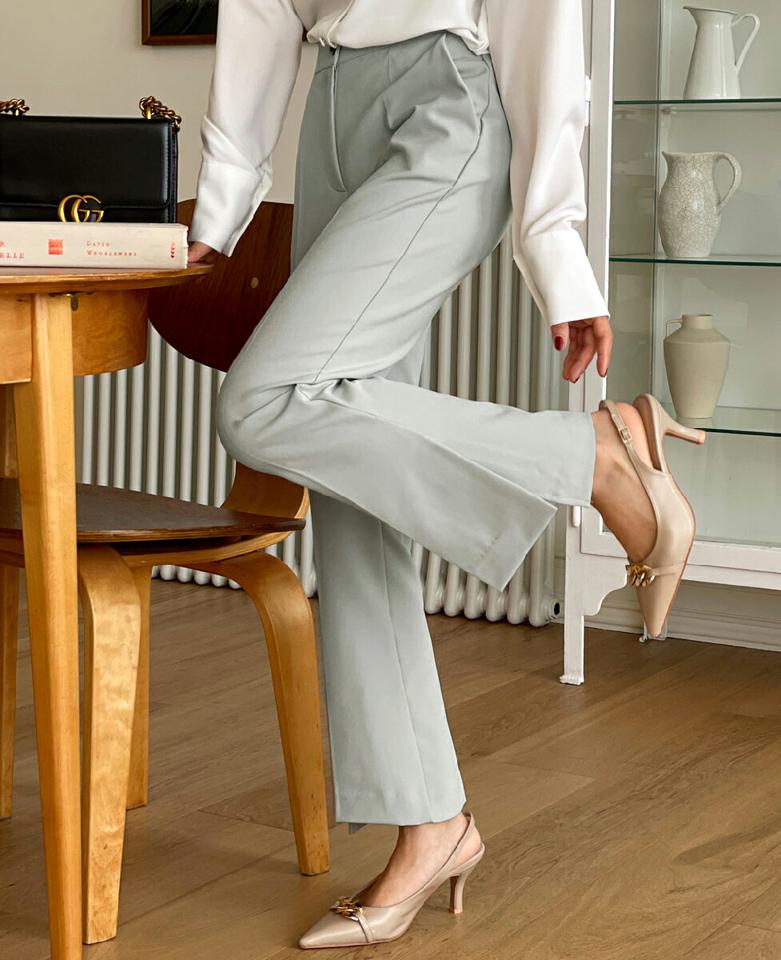 スリットアンバランスヘムフレアスラックス・全3色・b66200 レディース 【pt】韓国ファッション ボトムス ロング ロングパンツ スラックスパンツ スラックス スリット アンバランスヘム フレア 無地 シンプル 体型カバー フェミニン 秋 冬