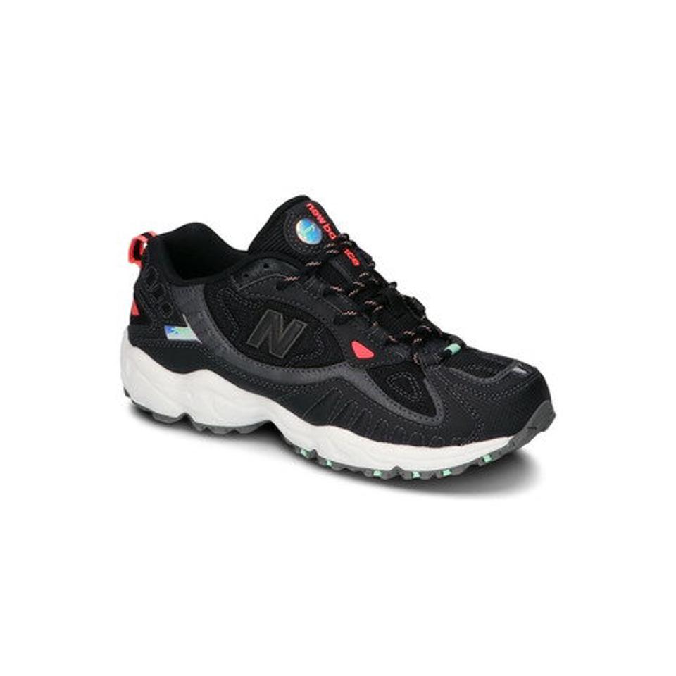 【ランニング対象品購入&エントリーでP10倍！8/19 20:00〜8/28 23:59】ニューバランス（new balance） スニーカー 黒 ブラック WL703 BD WL703BDB スポーツシューズ 靴 シューズ レディース （レディース）