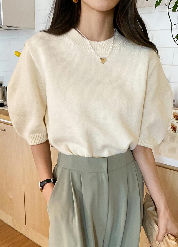ウール混パフ半袖ニット・全4色・t65377 レディース 【tops】韓国ファッション トップス ニット 大人 半袖 ラウンドネック ウール混 パフ 無地 シンプル フェミニン カジュアル デイリー 秋 冬