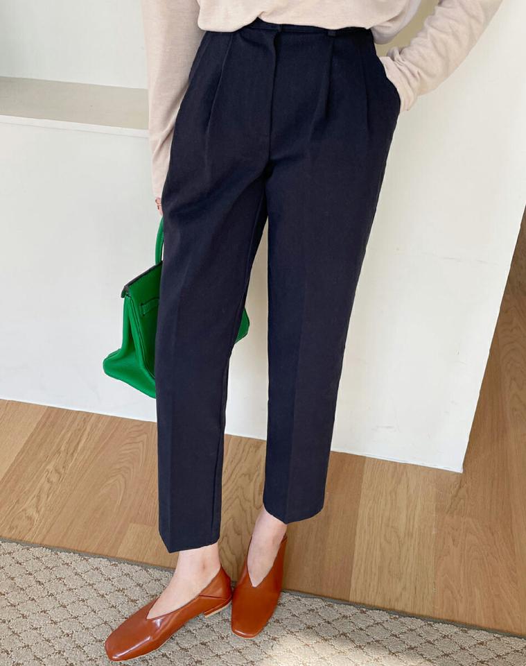 コットンテーパードパンツ・全4色・t71784 レディース 【pt】ボトムス ロング ロングパンツ コットン テーパードパンツ ハイウエスト ツータック 無地 シンプル フェミニン カジュアル 秋 冬 韓国ファッション ハイホリHIHOLLI