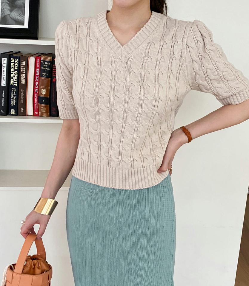 Vネックツイストパフニット・全4色・b71746 レディース 【tops】トップス ニット 大人 半袖 Vネック ツイスト パフ クロップド丈 異素材 シンプル フェミニン カジュアル 春 秋 冬 韓国ファッション ハイホリHIHOLLI