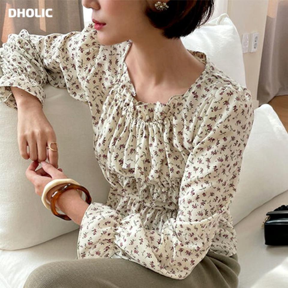 フローラルシャーリングブラウス・全2色・t71742 レディース 【bl】トップス ブラウス 長袖 スクエアネック 花柄 フラワー フローラル シャーリング シンプル カジュアル 大人 フェミニン ガーリー 春 秋 冬 韓国ファッション ハイホリHIHOLLI