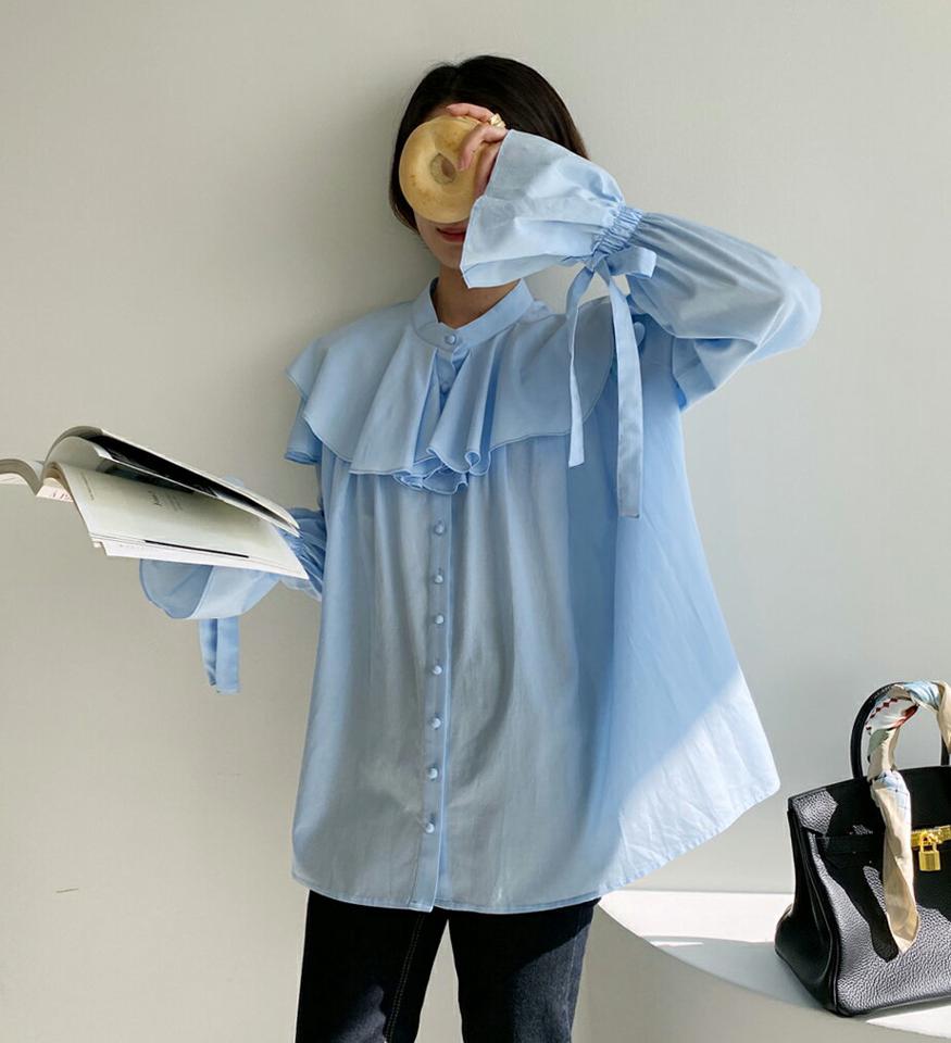 ラッフルくるみボタンブラウス・全3色・t00156 レディース 【bl】トップス ブラウス 長袖 ラッフル フリル 単色 ガーリー 大人 カラーアイテム 水色 体型カバー 可愛い ユニーク 個性的 ボリューム袖 春 秋 冬 韓国ファッション ハイホリHIHOLLI