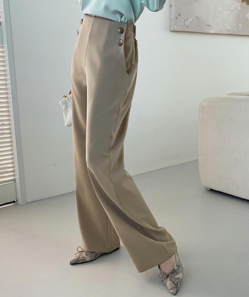 ゴールドボタンストレートスラックス・全2色・t71675 レディース 【pt】スラックス パンツ ズボン ロングパンツ 単色 無地 シンプル ハイウエスト オフィスカジュアル きれいめ 大人 ストレート 春 秋 冬 韓国ファッション ハイホリHIHOLLI