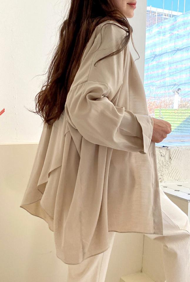 サテンバックスリットシャツ・全4色・t00276 レディース 【bl】韓国ファッション トップス シャツ 長袖 カラーネック サテン スリット アンバランス丈 無地 ベーシック シンプル カジュアル フェミニン ガーリー 春 秋 冬