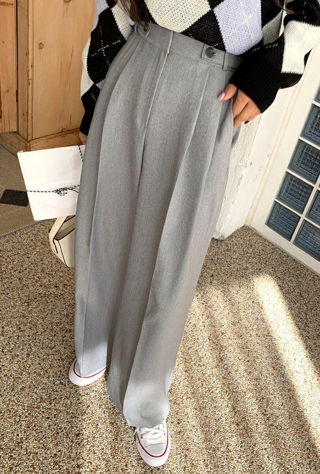 ボタンツータックワイドスラックス・全2色・t00291 レディース 【pt】韓国ファッション ボトムス ロング ロングパンツ スラックスパンツ スラックス ボタン ツータック ワイド 無地 シンプル 体型カバー フェミニン カジュアル 秋 冬