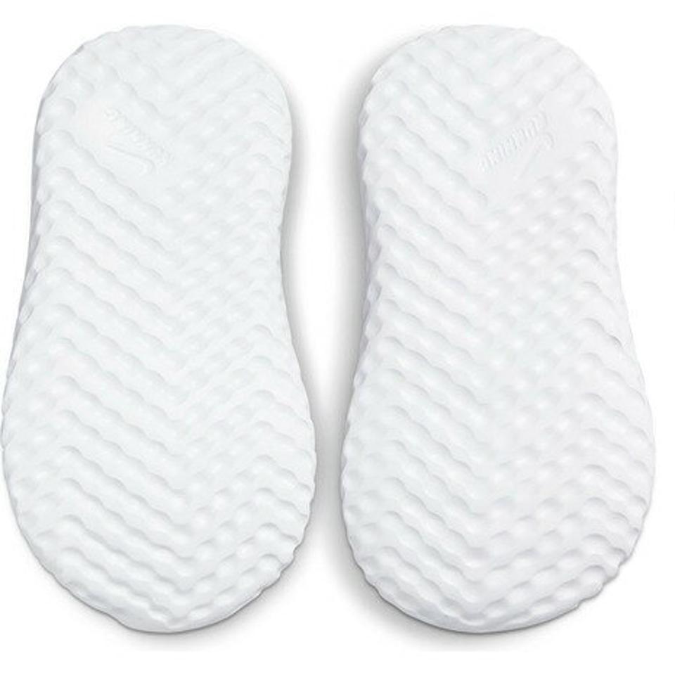 ナイキ（NIKE） ジュニアスポーツシューズ ベルクロ ベルト付き スニーカー レボリューション 5 BQ5673-410 （キッズ）