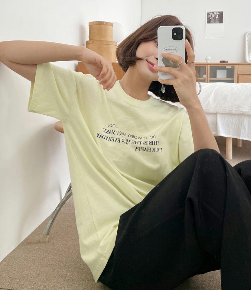 レタリングラウンド半袖Tシャツ・全4色・t66621 レディース 【tops】トップス Tシャツ ロゴ ロゴT カジュアル ハーフスリーブ 半袖 レタリング ラウンドネック デイリー 春 夏 ベーシック シンプル コットン 韓国ファッション