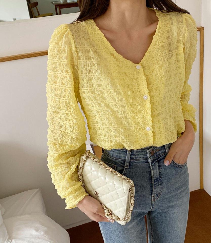 Vネックリンクルパフブラウス・全3色・t66625 レディース 【bl】韓国ファッション トップス ブラウス 長袖 Vネック パフスリーブ カラーアイテム リンクル シンプル かわいい カジュアル フェミニン 体型カバー ガーリー 春 秋 冬