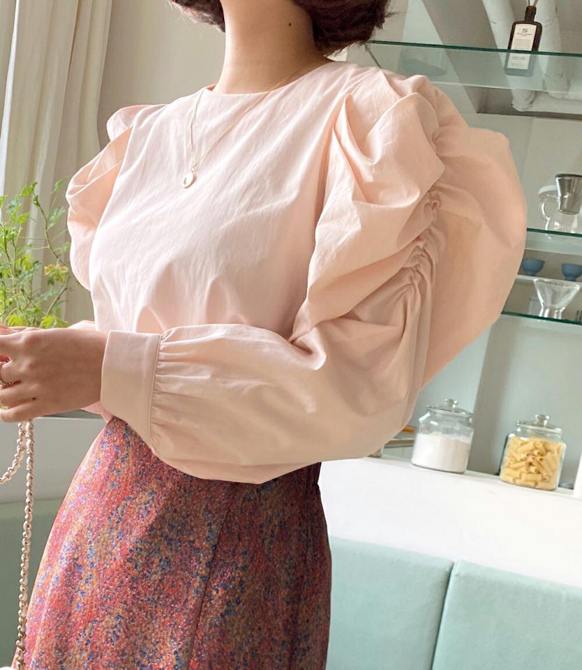 コットンパフブラウス・全3色・t66626 レディース 【bl】韓国ファッション トップス ブラウス 長袖 ラウンドネック パフスリーブ タック コットン 無地 シンプル かわいい カジュアル フェミニン ガーリー 春 秋 冬