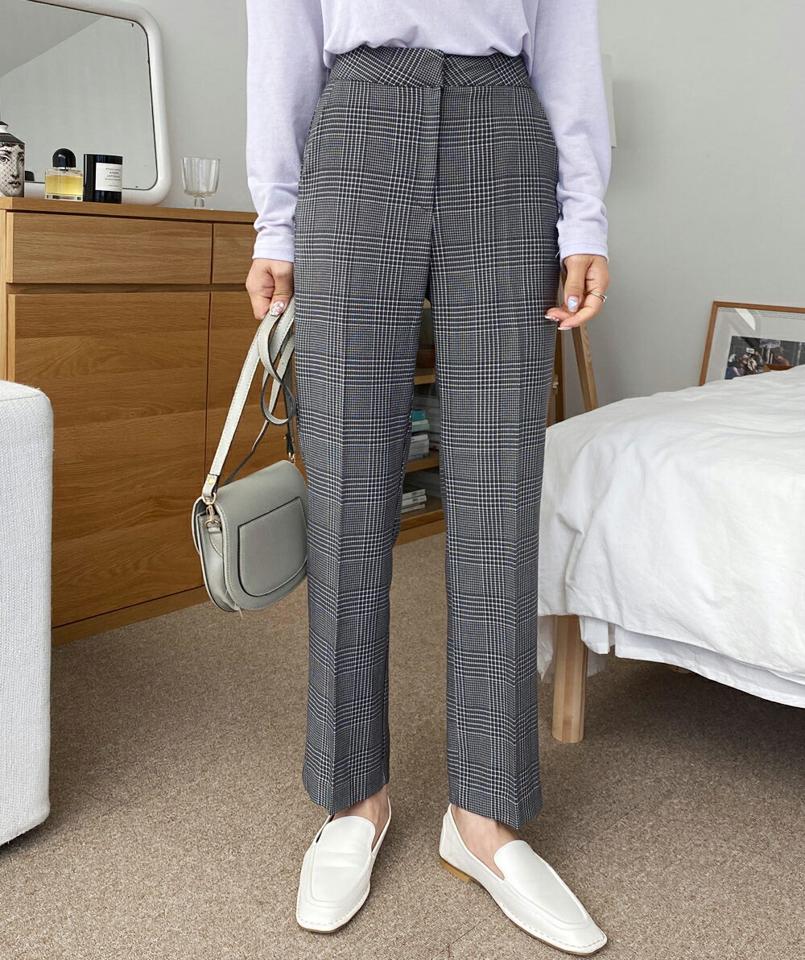 チェックスリムスラックス・全2色・t66649 レディース 【pt】韓国ファッション ボトムス ロング ロングパンツ スラックスパンツ スラックス チェック柄 スリム センタープレス シック シンプル 体型カバー フェミニン カジュアル 秋 冬