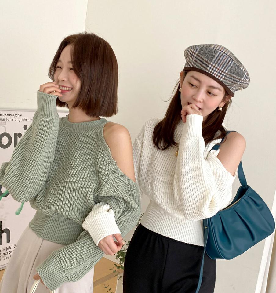 アシメショルダースリットニット・全4色・t66269 レディース 【tops】トップス 肩だし 単色 ニット スリットニット アシメショルダー ショルダーニット クロップド丈 カットアウト 長袖 ラウンドネック リブ袖 きれいめ セクシー 大人っぽ 韓国ファッション