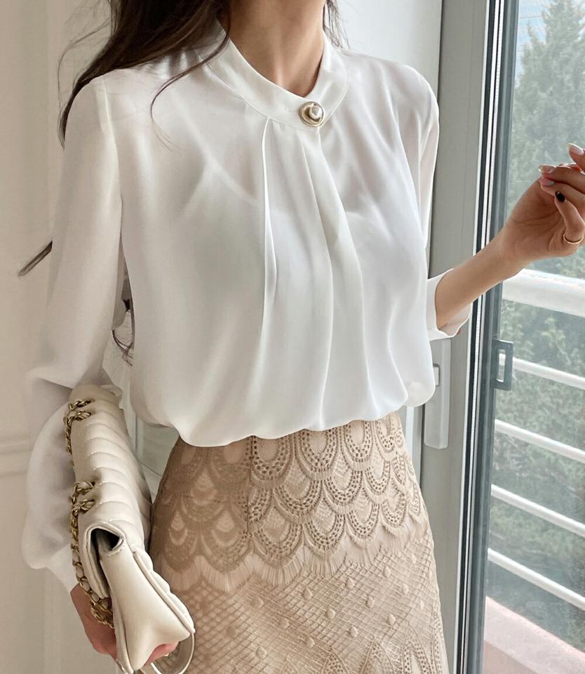 フェイクパールネックボタンブラウス・全3色・b65432 レディース 【bl】韓国ファッション トップス ブラウス 長袖 バンドカラー フェイクパール ボタン 無地 シンプル カジュアル フェミニン ガーリー 春 秋 冬