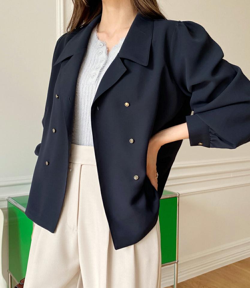 ダブルボタンVネックカラーブラウス・全2色・b65433 レディース 【bl】韓国ファッション トップス ブラウス 長袖 Vネック カラー 襟コンシャス ダブルボタン パフスリーブ 無地 シンプル カジュアル フェミニン ガーリー 春 秋 冬