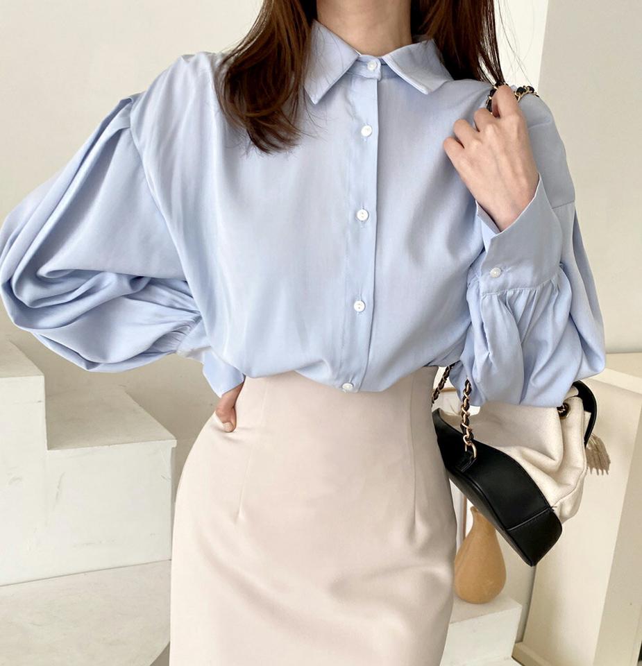 パフギャザーブラウス・全2色・t66267レディース 【bl】トップス パフスリーブ パフ袖 ゆったり 単色 ブラウス 長袖 襟 シャツブラウス オーバーサイズ 春 秋 冬 無地 きれいめ 水色 大人っぽ ガーリー スタイリッシュ 韓国ファッション