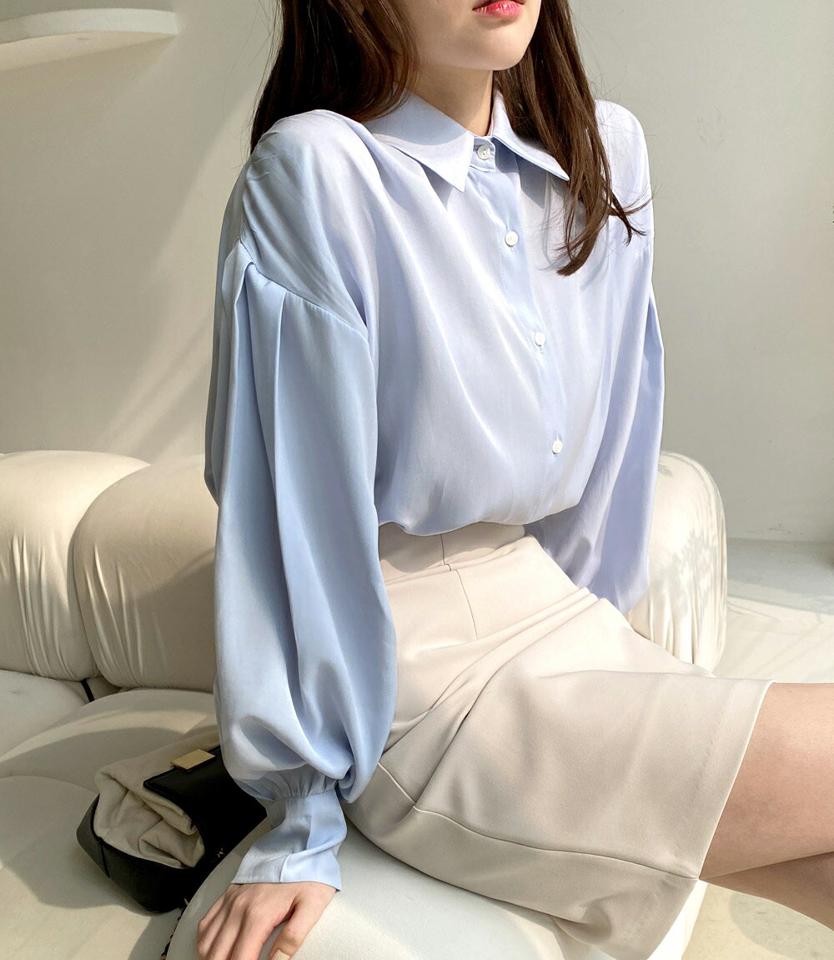 パフギャザーブラウス・全2色・t66267レディース 【bl】トップス パフスリーブ パフ袖 ゆったり 単色 ブラウス 長袖 襟 シャツブラウス オーバーサイズ 春 秋 冬 無地 きれいめ 水色 大人っぽ ガーリー スタイリッシュ 韓国ファッション