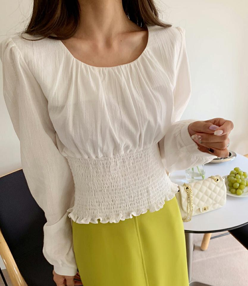 シャーリングクロップドブラウス・全3色・t66713 レディース 【bl】韓国ファッション トップス ブラウス 長袖 ラウンドネック シャーリング クロップド丈 ギャザー 無地 シンプル かわいい カジュアル フェミニン ガーリー 春 秋 冬