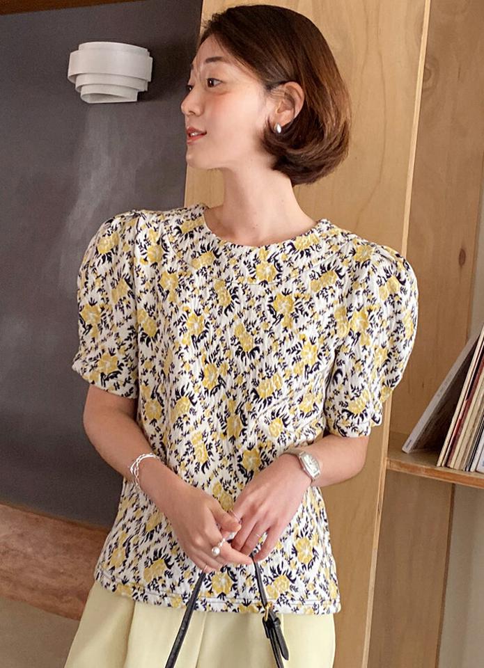 フローラルパフニット・全2色・t71687 レディース 【tops】トップス ニット 半袖 ハーフスリーブ パフ袖 パフスリーブ 花柄 大人 フェミニン かわいい クロップド丈 ラウンドネック 可愛い 春 秋 韓国ファッション ハイホリHIHOLLI