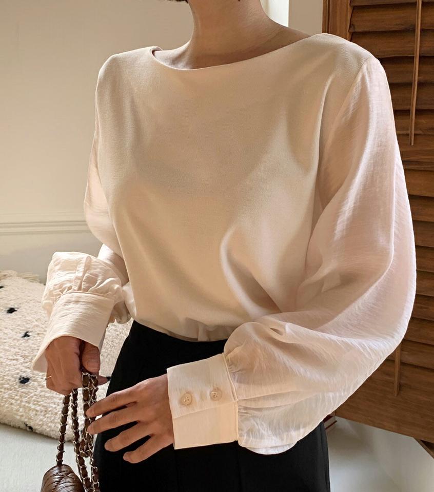 サテンスリーブTシャツ・全3色・t66709 レディース 【tops】トップス Tシャツ サテン パフスリーブ パフ袖 長袖 伸縮 ボタン 無地 シンプル 単色 かわいい 可愛い きれいめ 大人っぽ キュート 韓国ファッション