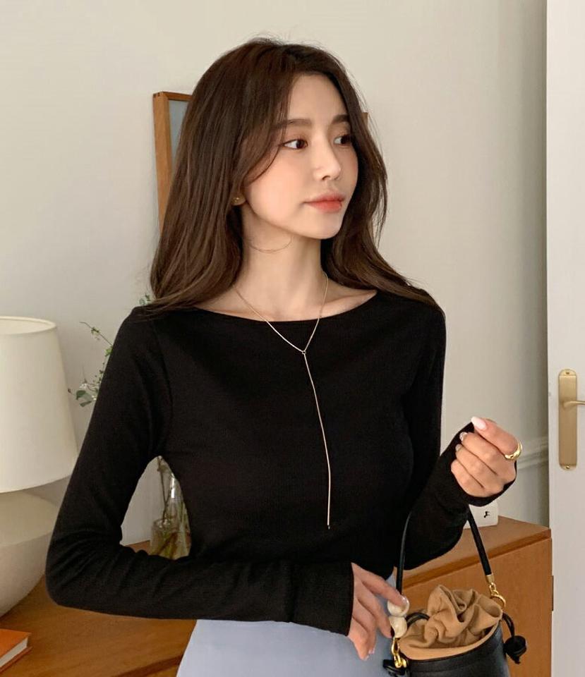 バックカットアウトTシャツ・全3色・t66706 レディース 【tops】トップス Tシャツ 長袖 鎖骨 デコルテ バック ボートネック バックシャン 背中見せ リブ リブトップス 肌見せ 細身 秋 冬 きれいめ かわいい 可愛い 大人っぽ 単色 シンプル 無地 韓国ファッション