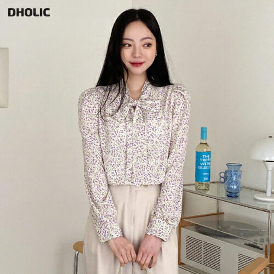 フローラルタイブラウス・全3色・t02087 レディース 【bl】トップス ブラウス ボウタイ リボン 長袖 パフ 春 秋 冬 花柄 フラワー かわいい 可愛い 上品 大人っぽ きれいめ スリットネック タック パフ袖 韓国ファッション