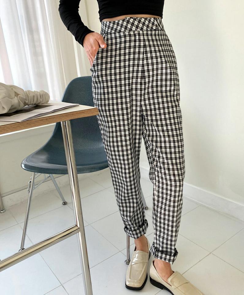 チェックスリムスラックス・全2色・t00222 レディース 【pt】パンツ ロングパンツ ズボン ガーリー スラックス スリム チェック柄 ハイウエスト 細身 テーパード 春 夏 秋 冬 カジュアル かわいい 可愛い 韓国ファッション