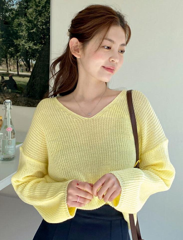 ルーズVネックフィットニット・全8色・t00214 レディース 【tops】トップス ニット 長袖 Vネック ルーズ カラーアイテム パステル ゆったり ラフ 無地 シンプル 単色 秋 冬 片落ち デコルテ 鎖骨 かわいい 可愛い カジュアル 韓国ファッション