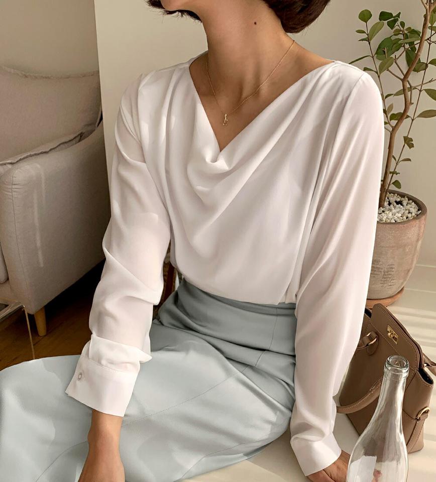 ドレープネックブラウス・全4色・b66185 レディース 【bl】韓国ファッション トップス ブラウス 長袖 ドレープネック ボーダー カフス ボタン 無地 シンプル カジュアル 水色 フェミニン ガーリー 春 秋 冬