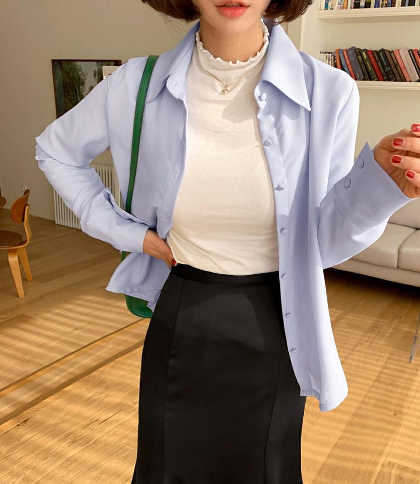 くるみボタンカラーネックシャツ・全4色・b66186 レディース 【bl】韓国ファッション トップス シャツ 長袖 カラーネック くるみボタン 無地 ベーシック シンプル ルーズ カジュアル フェミニン 体型カバー ガーリー 春 秋 冬