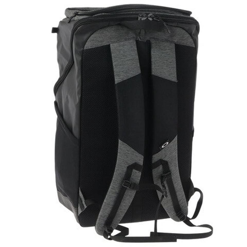 オークリー（OAKLEY） リュック スポーツバッグ ESSENTIAL SQUARE PACK XL FOS900981-29A （メンズ、レディース）