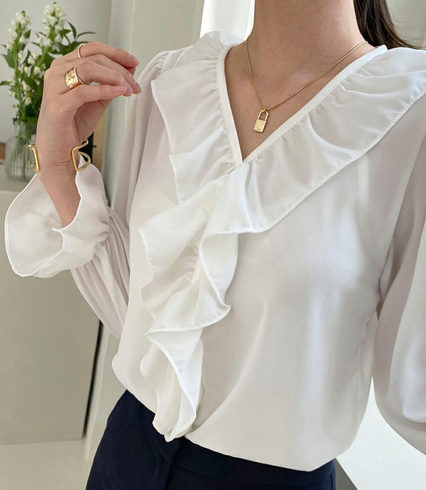 Vネックフリルブラウス・全4色・t00216 レディース 【bl】トップス ブラウス 長袖 パステル フリル パフスリーブ 長袖 Vネック 鎖骨 デコルテ見せ 春 夏 秋 キュート フェミニン ふんわり 韓国ファッション ハイホリHIHOLLI