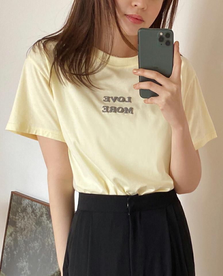 LOVE MOREロゴ半袖Tシャツ・全3色・t66300 レディース 【tops】韓国ファッション トップス Tシャツ 大人 半袖 ラウンドネック レタリング 英字 ロゴ パフスリーブ シンプル フェミニン カジュアル デイリー 春 秋 冬