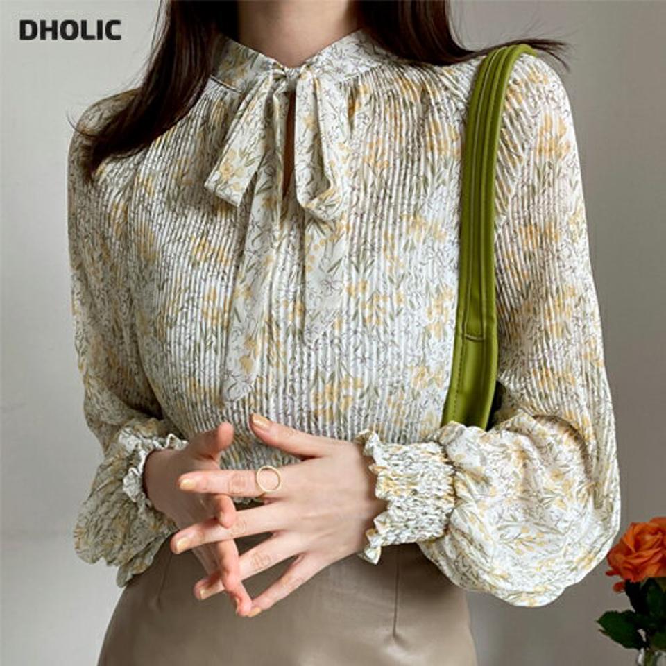 2WAYプリーツフローラルリボンブラウス・全2色・t66303 レディース 【bl】韓国ファッション トップス ブラウス 長袖 ハーフネック プリーツ 花柄 フラワー フローラル リボン シンプル ボウタイ かわいい フェミニン ガーリー 春 秋 冬