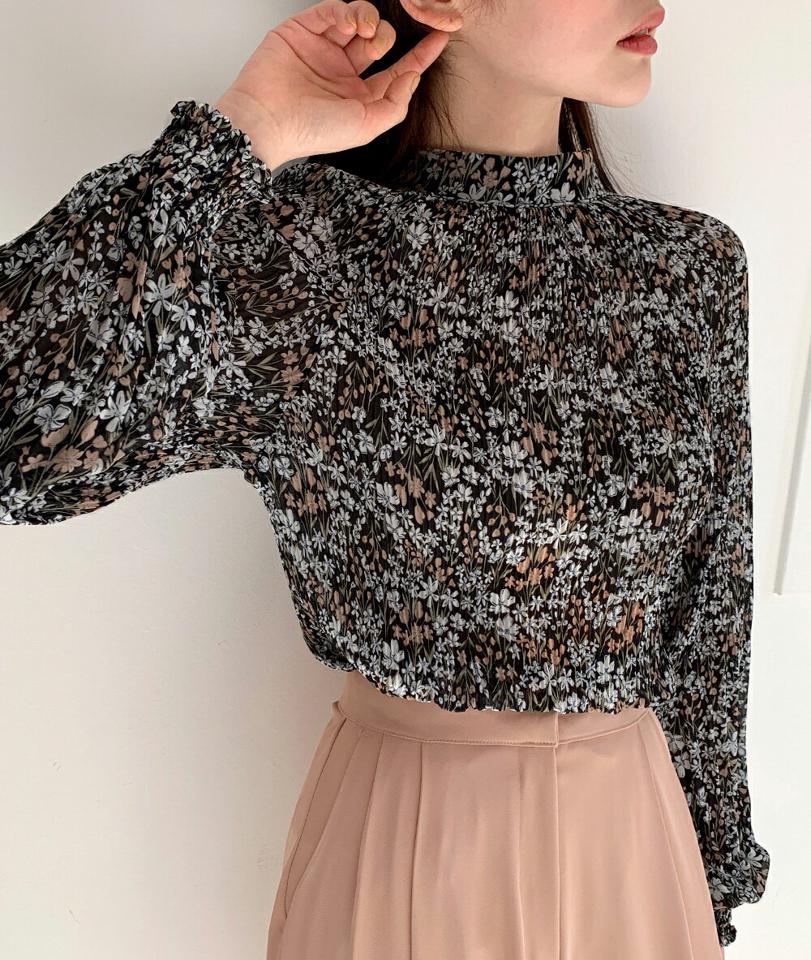 2WAYプリーツフローラルリボンブラウス・全2色・t66303 レディース 【bl】韓国ファッション トップス ブラウス 長袖 ハーフネック プリーツ 花柄 フラワー フローラル リボン シンプル ボウタイ かわいい フェミニン ガーリー 春 秋 冬