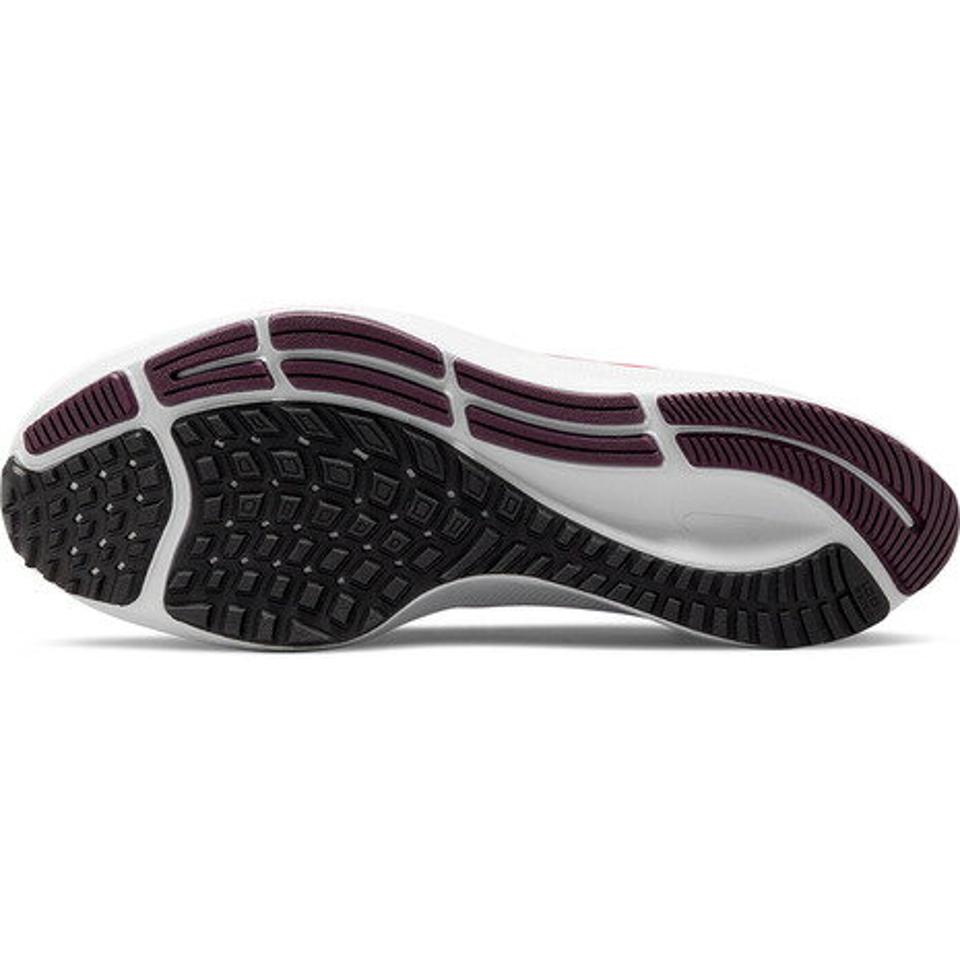 ナイキ（NIKE）（レディース）ランニングシューズ エア ズーム ペガサス 38 ホワイト ハイビスカス CW7358-106 スニーカー 厚底 プレート 駅伝 部活 マラソン