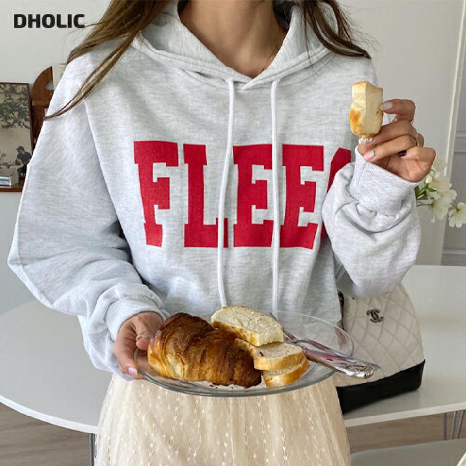 FEELSビッグレタリングパーカー・全3色・t66696 レディース 【tops】トップス パーカー Tシャツ 長袖 フード ラフ ロゴ ロゴT 秋 冬 カジュアル ゆったり 肩落ち 体型カバー レタリング 紐 配色 クロップド丈 脚長 ショート丈 へそ出し 肌見せ 韓国ファッション